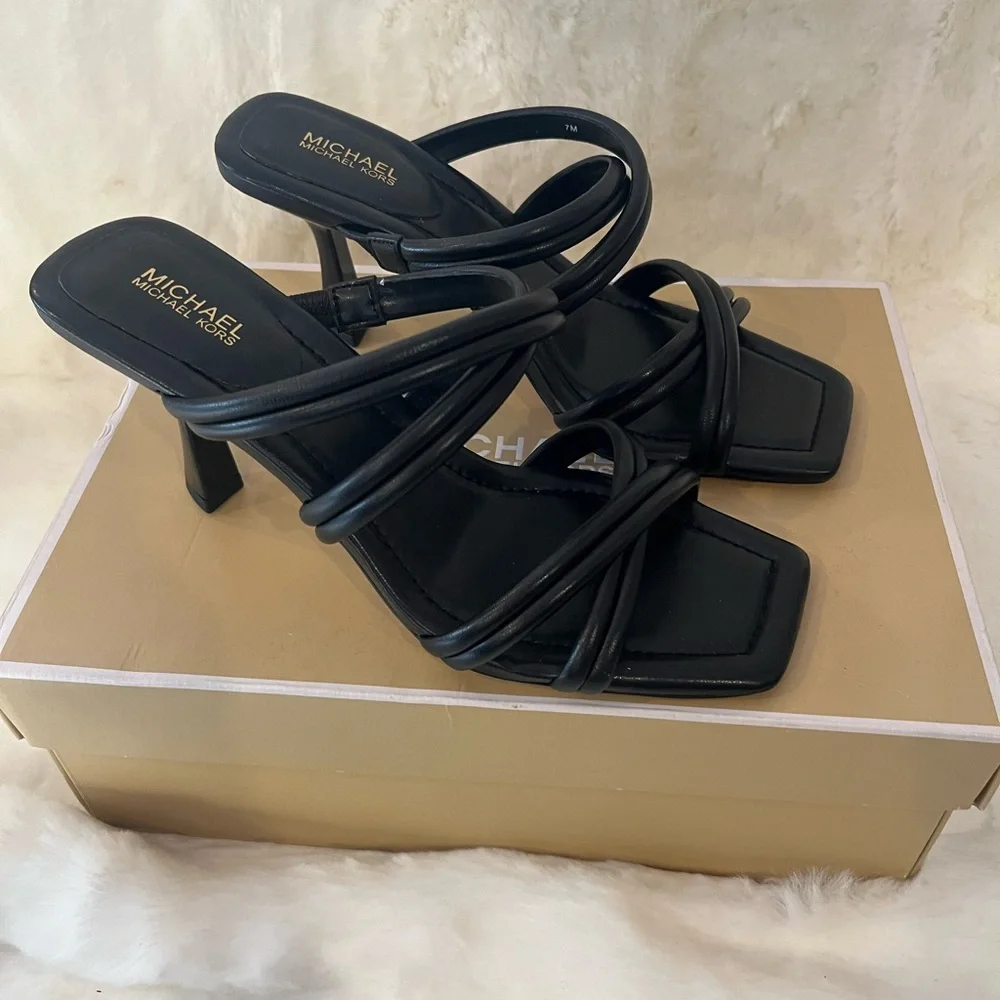 NIB Michael Michael Kors Corrine Elegant Leather Sandal Heel
